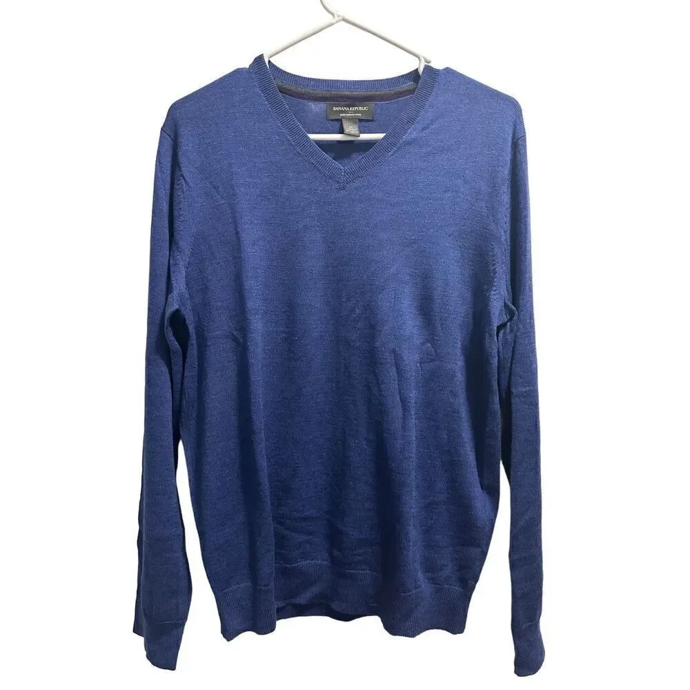 Men’s Banana Republic Merino Wool Blue Pull Over V Neck Sweater Size Medium